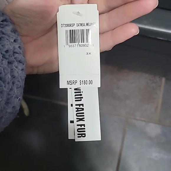 NWT D.E.T.A.I.L.S I.N.C Cozy Beige Hooded Coat with Plaid Scarf Faux Fur Size 3X - Picture 3 of 10